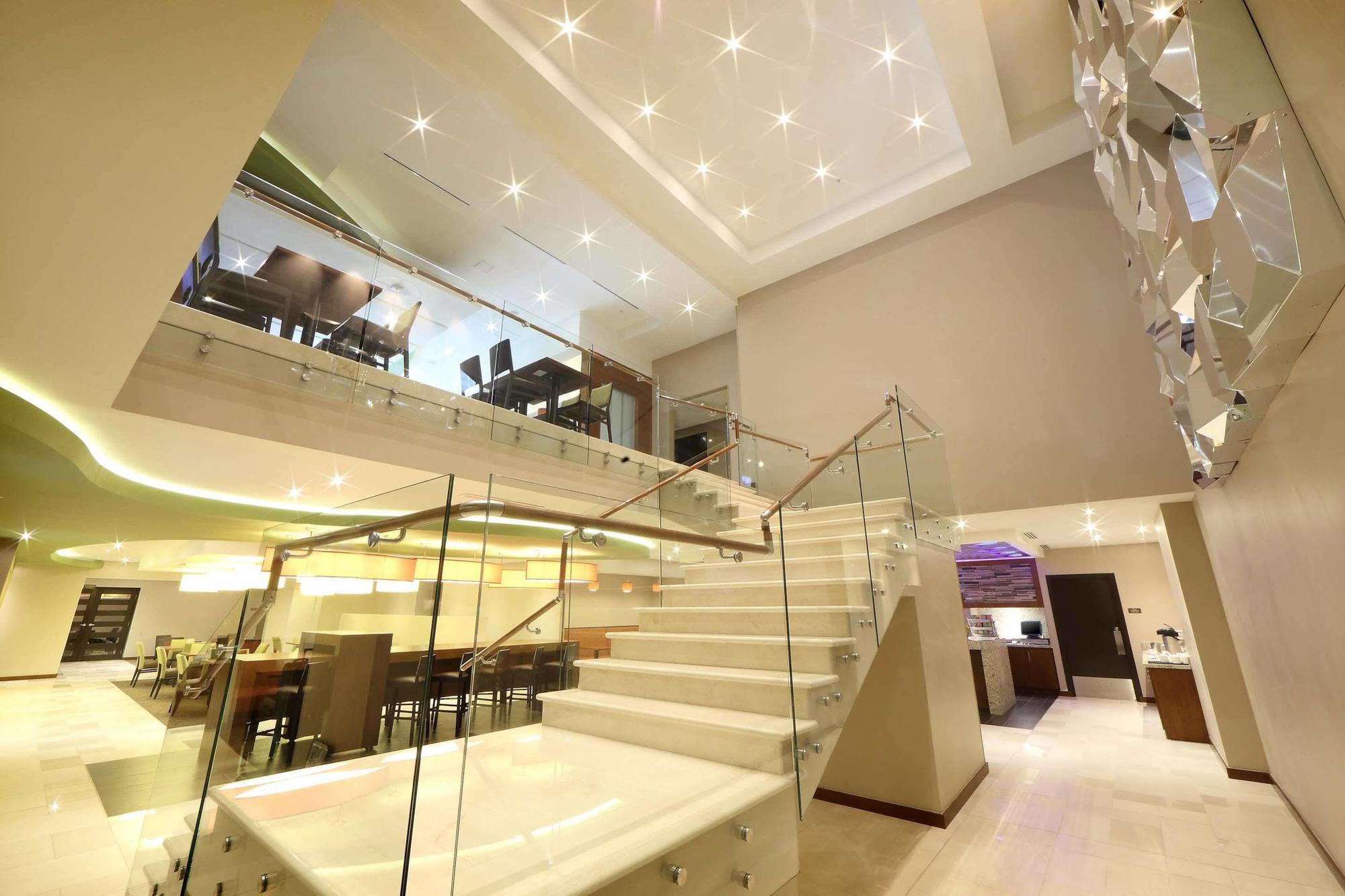 Hotel Marinn Place Financial District 4*